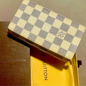 Authentic LOUIS VUITTON Portefeuille Tresor Bifold Leather Wallet Damier Azur